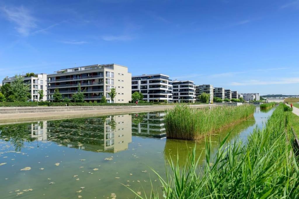 Moderne Wohnung Am Flughafen Opfikon-Glattbrugg Exteriör bild